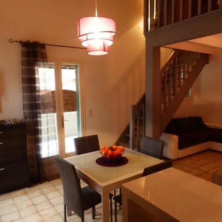 Location Maison Plage 8 Places Avec Piscine Commune